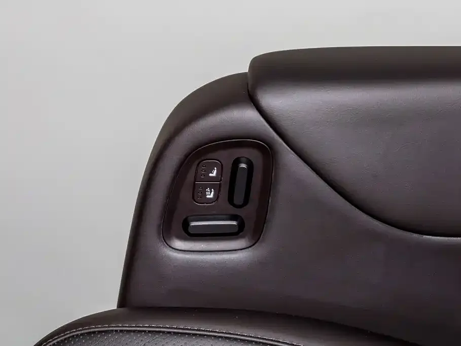 Li Auto Li Auto MEGA 2024 Ultra — Фото автомобиля 12