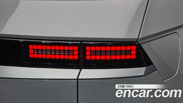 Hyundai Ioniq 5 — Фото автомобиля 8