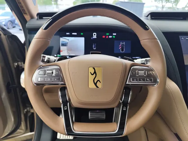 BYD U8L — Фото автомобиля 15