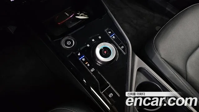 Kia Niro Niro (New) — Фото автомобиля 12