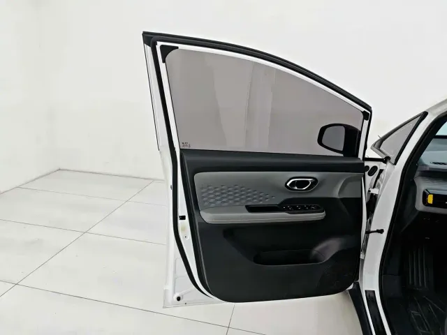 GAC Aion Y — Фото автомобиля 11
