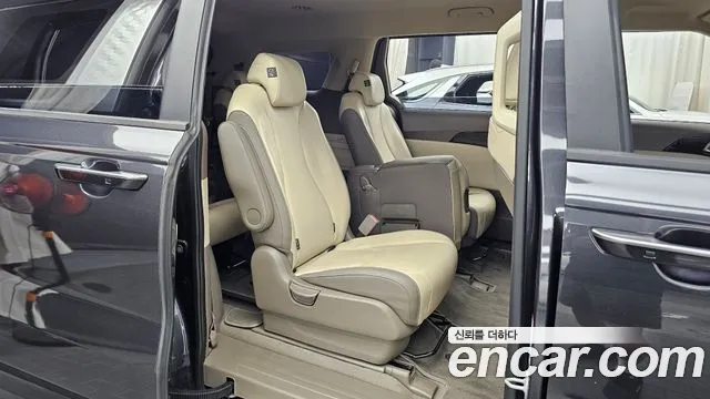 Kia Canival Carnival 4 поколение Дизель 11 мест Prestige — Фото автомобиля 10
