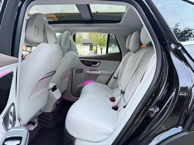 Mercedes-Benz EQE SUV — Фото автомобиля 6