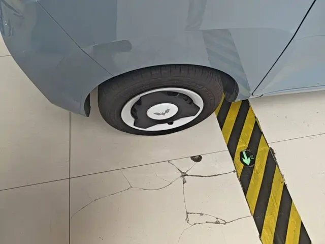 Wuling Hongguang Mini EV — Фото автомобиля 22