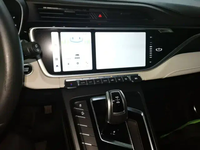 Geely Boyue — Фото автомобиля 12