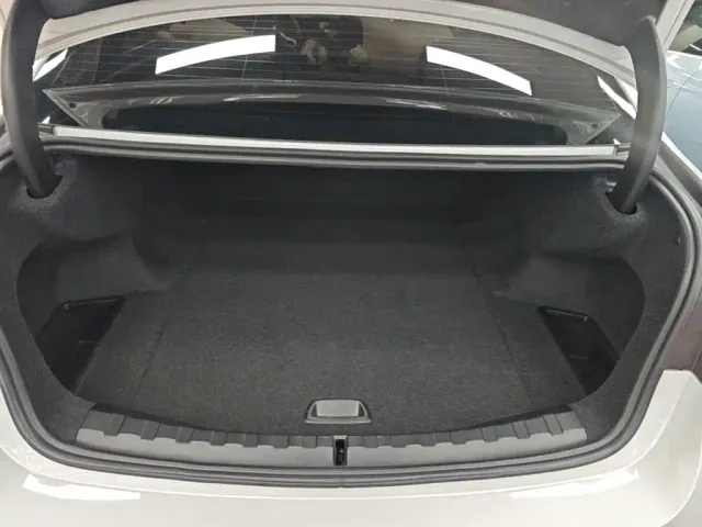 BMW i3 — Фото автомобиля 18