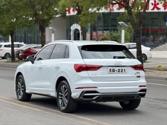 Audi Q3 — Фото автомобиля 6