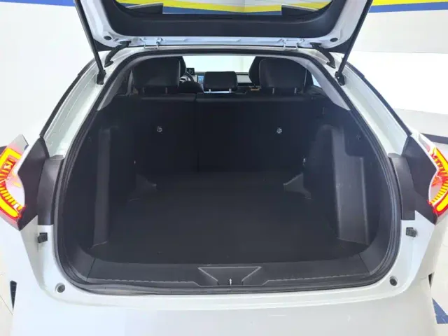 Toyota bZ5 — Фото автомобиля 4