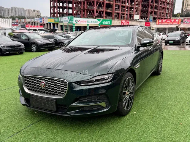Jaguar XEL — Фото автомобиля 3