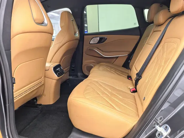Roewe Feifan R7 — Фото автомобиля 5