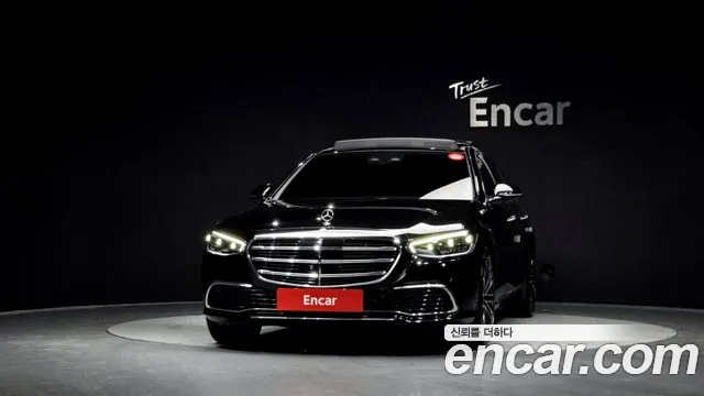 Mercedes-Benz S-Class — Фото автомобиля 3