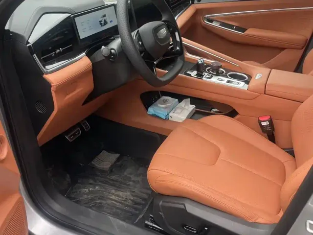 Geely Boyue — Фото автомобиля 7