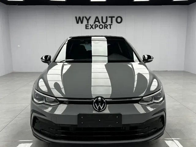 Volkswagen Golf — Фото автомобиля 2
