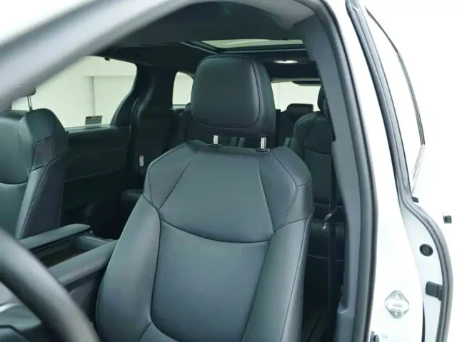 Toyota Granvia — Фото автомобиля 13