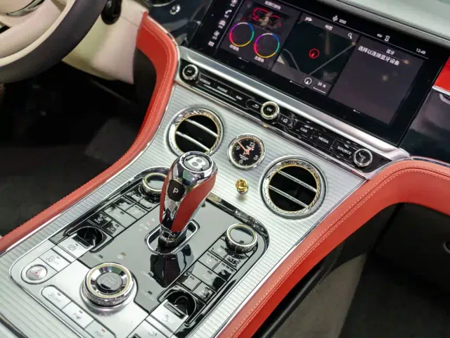Bentley Continental — Фото автомобиля 19
