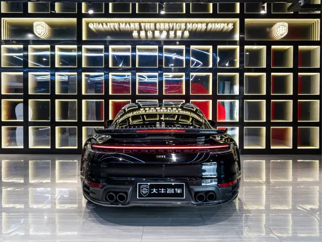 Porsche 911 — Фото автомобиля 5