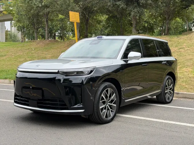 Фотография автомобиля — GAC Trumpchi Xiangwang S9