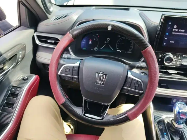 Toyota Crown Kluger — Фото автомобиля 10