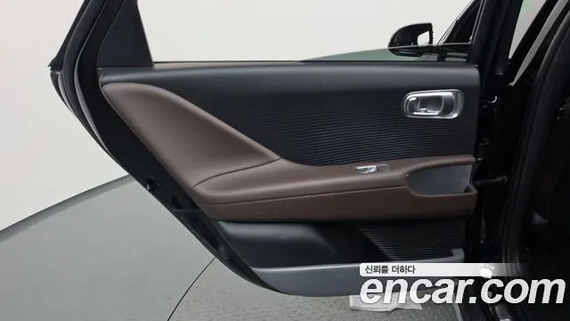 Hyundai Ioniq 6 — Фото автомобиля 14