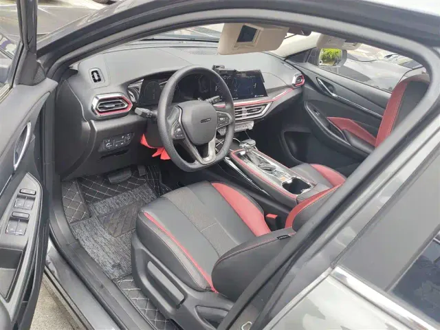 Changan Oushang X5 — Фото автомобиля 14
