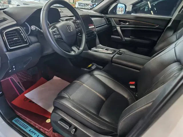 Honda UR-V — Фото автомобиля 5
