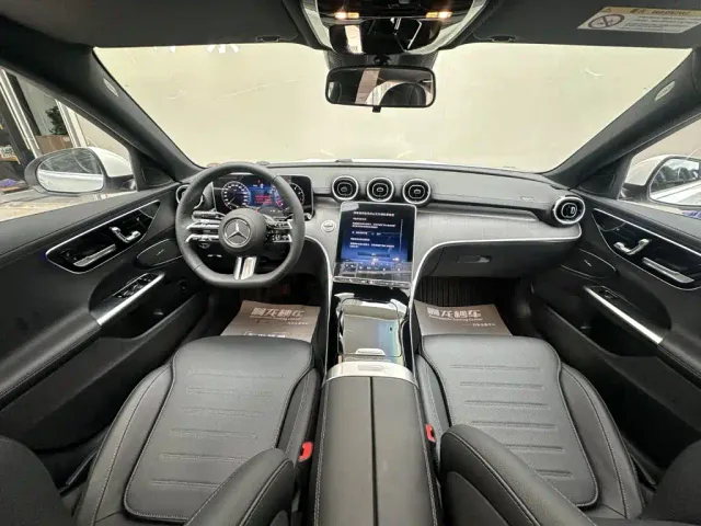 Mercedes-Benz C-Class — Фото автомобиля 6