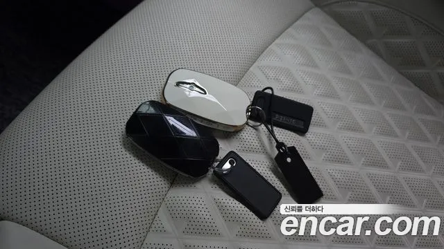 Genesis GV60 — Фото автомобиля 24