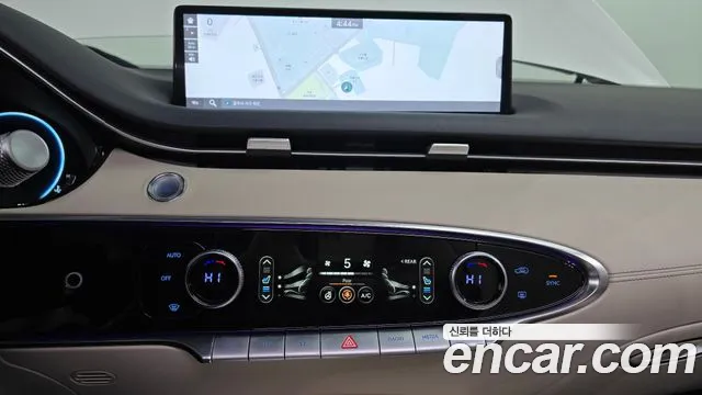 Genesis GV70 2.5T Бензин AWD — Фото автомобиля 14