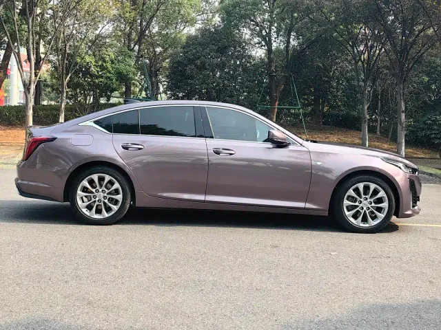 Cadillac CT5 — Фото автомобиля 14