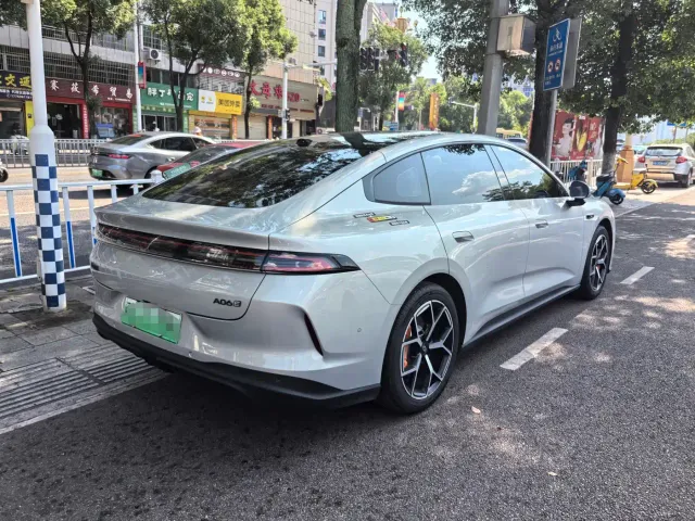 Changan Qiyuan A06 — Фото автомобиля 8