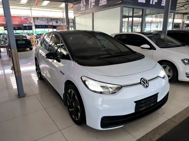 Volkswagen ID.3 — Фото автомобиля 3