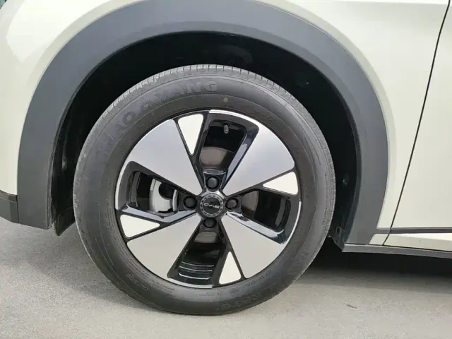 BYD Dolphin — Фото автомобиля 22