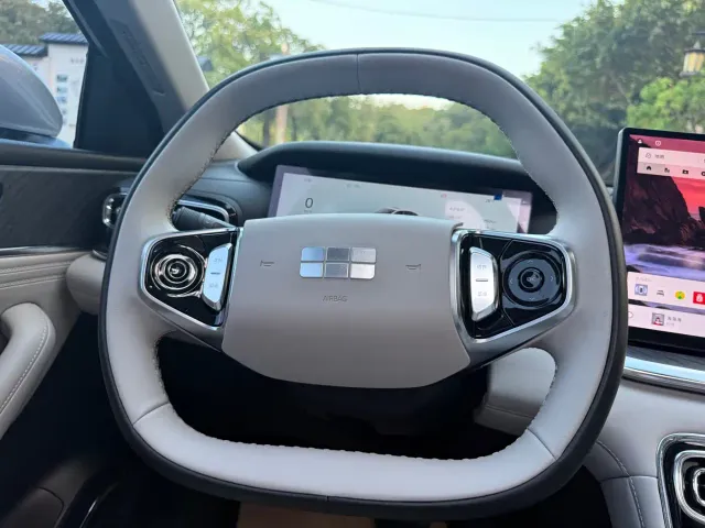 Geely Galaxy Stellar 6 — Фото автомобиля 6