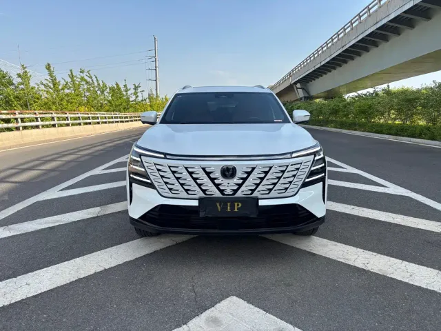 Changan CS75 Plus — Фото автомобиля 2