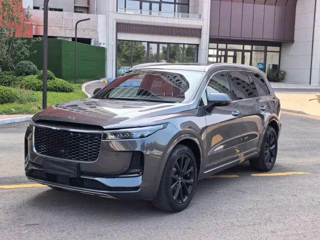 Li Auto Li ONE 2021 Extended Range 6-Seater — Фото автомобиля 3
