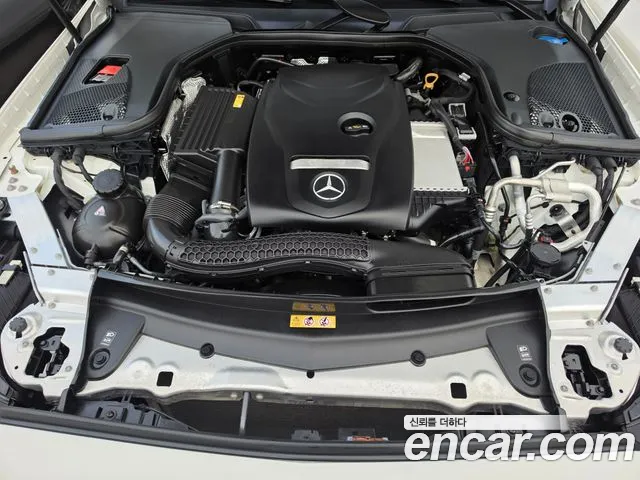 Mercedes-Benz E-Class — Фото автомобиля 6