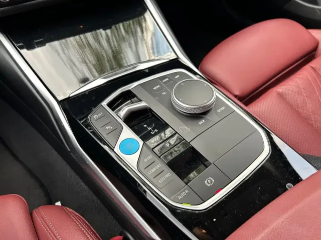 BMW i3 — Фото автомобиля 9