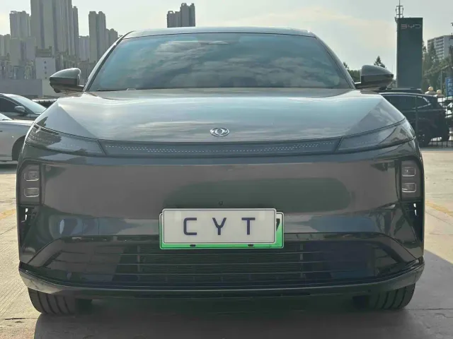 Dongfeng Aeolus L8 — Фото автомобиля 2