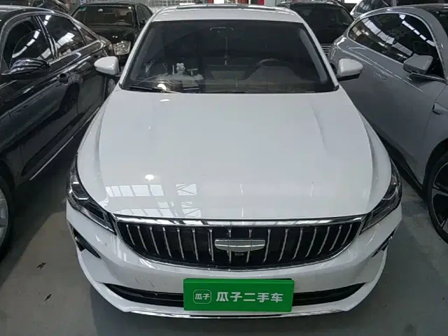 Geely Emgrand — Фото автомобиля 2