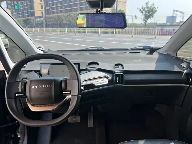Baojun KiWi EV — Фото автомобиля 9