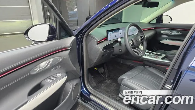 Genesis GV70 — Фото автомобиля 10