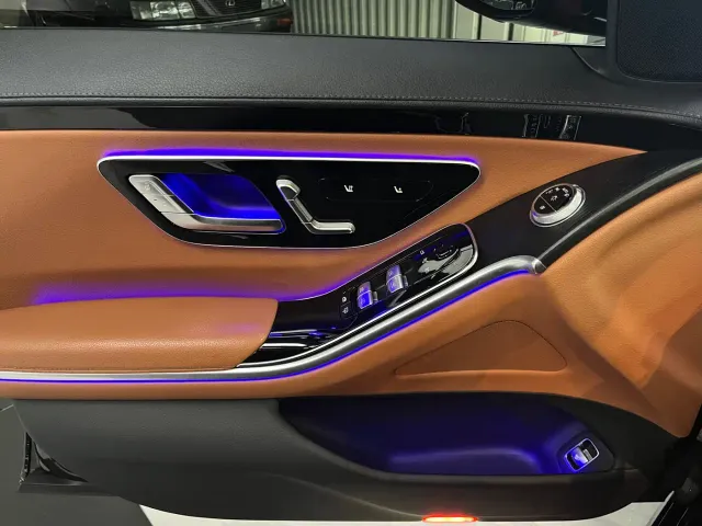 Mercedes-Benz S-Class — Фото автомобиля 26