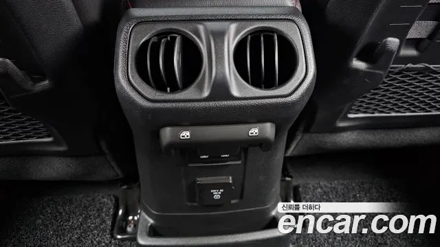 Jeep Wrangler JL — Фото автомобиля 29