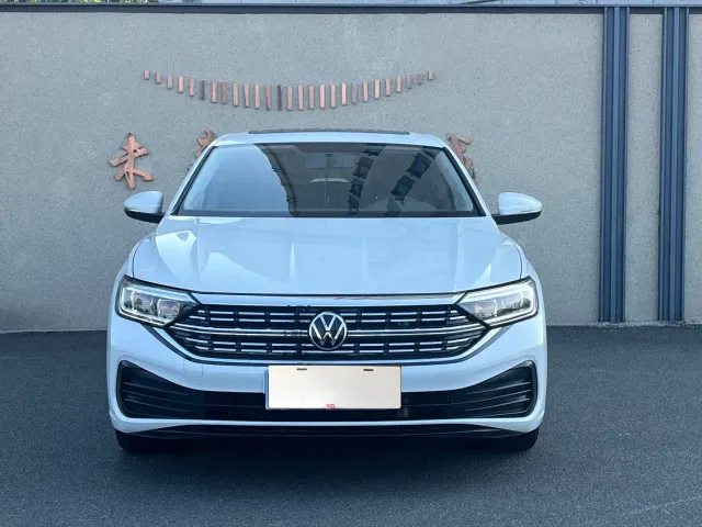 Volkswagen Sagitar 2024 300TSI DSG Flying Edition — Фото автомобиля 2