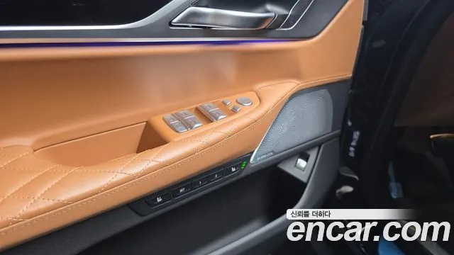 BMW 7 Series — Фото автомобиля 27