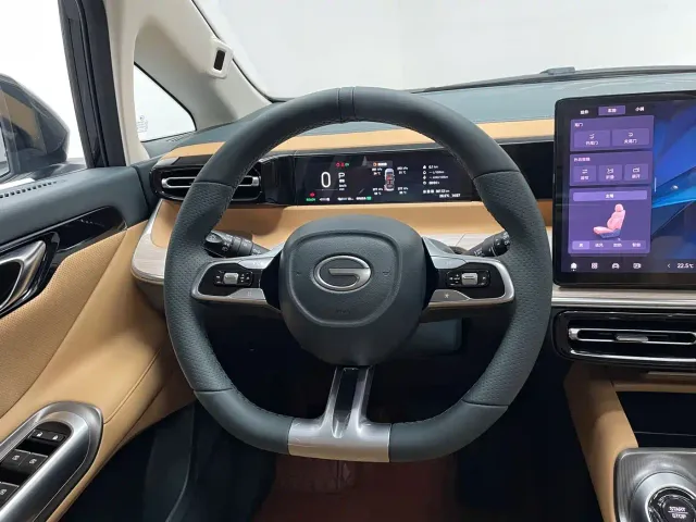 GAC Trumpchi E8 — Фото автомобиля 13