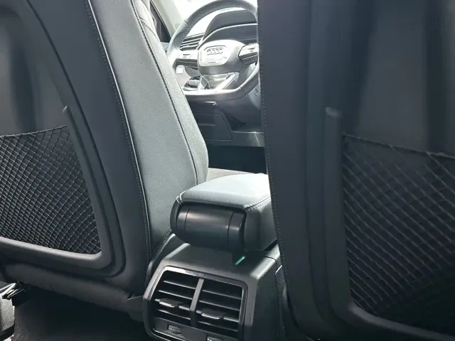 Audi Q3 — Фото автомобиля 14