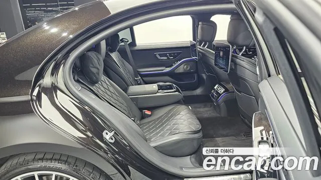 Mercedes-Benz S-Class — Фото автомобиля 20