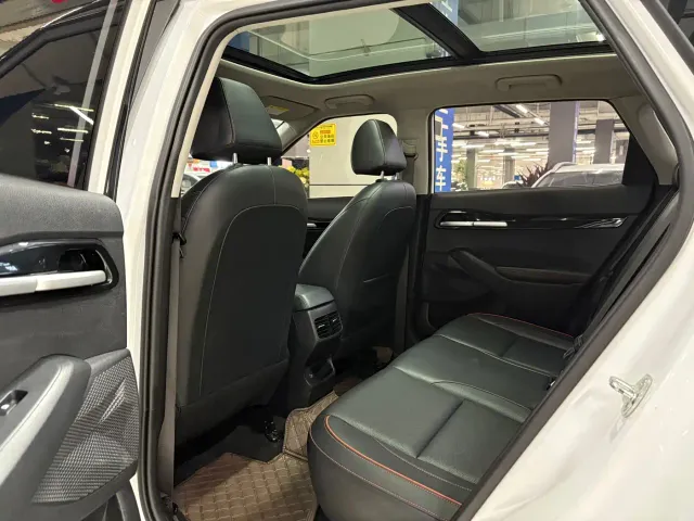 Kia Seltos — Фото автомобиля 6