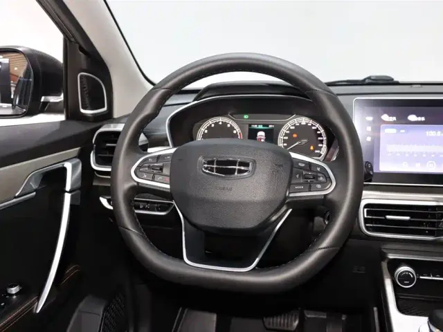 Geely Binyue — Фото автомобиля 12